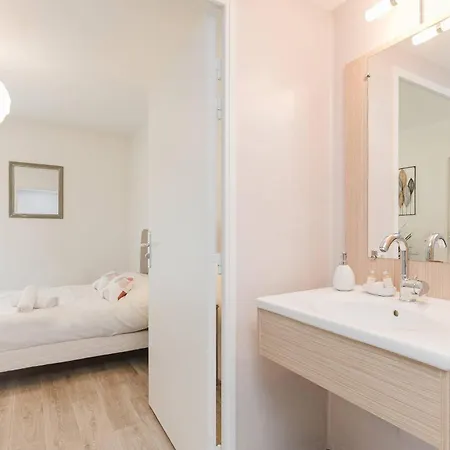 Aparthotel Quality St-berthevin Laval 3*
