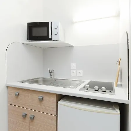 Aparthotel Quality St-berthevin Laval 3*